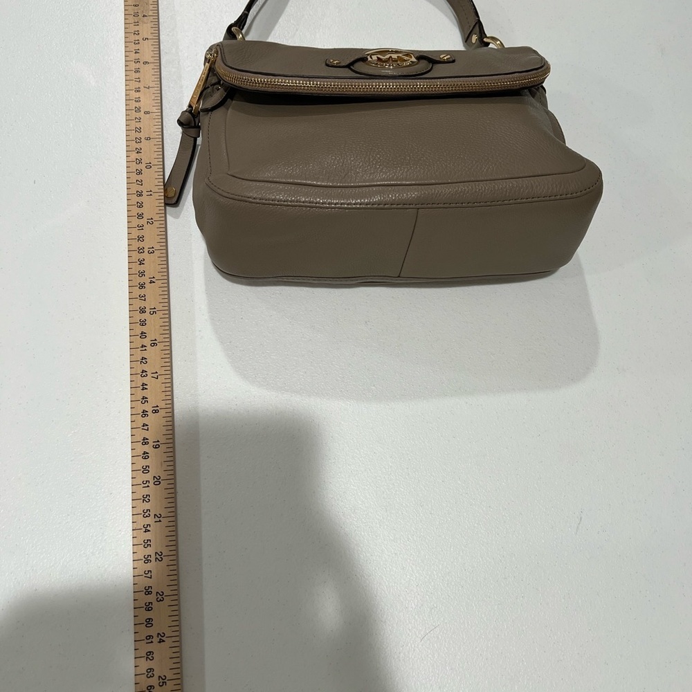 Michael Kors shoulder bag leather fashion unique flap purse rare - Picture 15 of 15